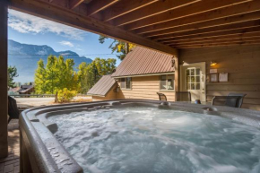 Vista View Chalet - 2 Bed 1 Bath Vacation home in Lake Wenatchee Leavenworth